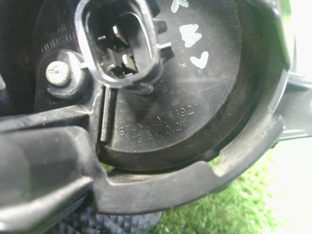 【中古】ミラココア DBA-L675S 左右 フォグランプ セット 8121A-B2010 自社品番250605 R65