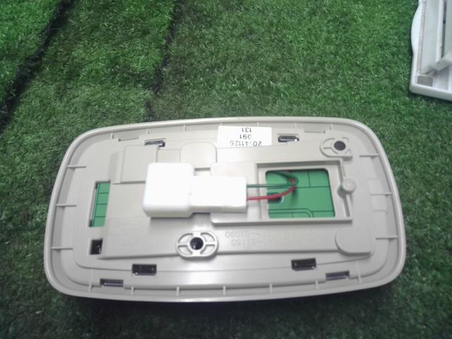 【中古】ミラココア DBA-L675S ルームランプ 81240-B2150 自社品番250605 R65