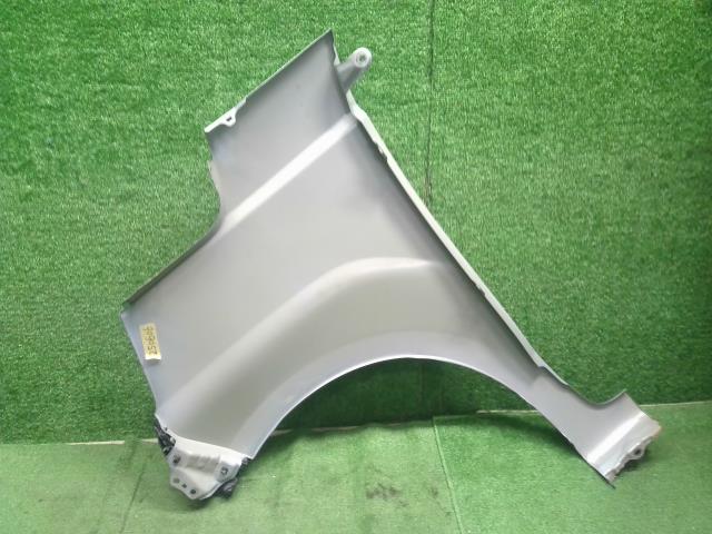 【中古】Ｎ－ＢＯＸ DBA-JF3 右 フロント フェンダー  自社品番250606 NH830M