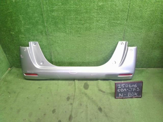 【中古】Ｎ－ＢＯＸ DBA-JF3 リア バンパー  自社品番250606 NH830M