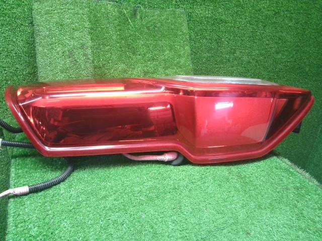 【中古】Ｎ－ＢＯＸ DBA-JF3 右テールランプ 　ブレーキランプ　 自社品番250606 NH830M