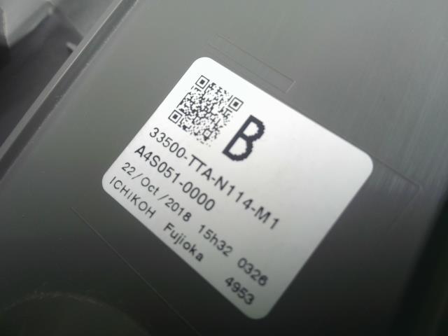 【中古】Ｎ－ＢＯＸ DBA-JF3 右テールランプ 　ブレーキランプ　 自社品番250606 NH830M