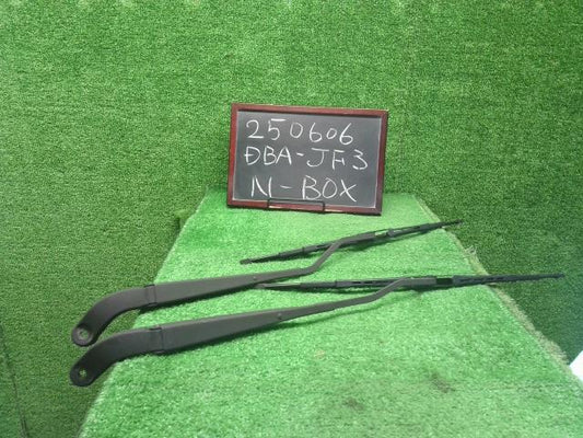 【中古】Ｎ－ＢＯＸ DBA-JF3 ワイパーアーム   自社品番250606 NH830M