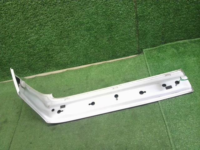 【中古】ｅＫスペース DBA-B11A 右 スライド レール カバー  自社品番250607 W13