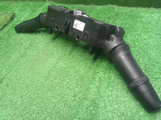 【中古】ｅＫスペース DBA-B11A ディマースイッチ　ウインカー　ワイパー　ライト　スイッチ 8600A467 自社品番250607 W13