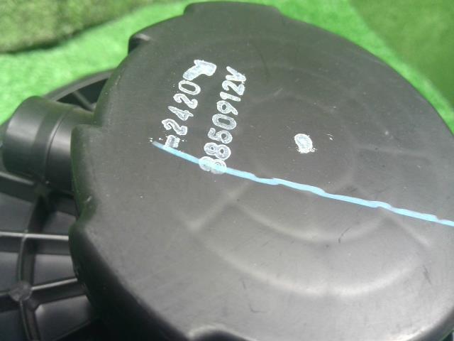 【中古】マーチ DBA-AK12 ヒーターブロアモーター 27226-AX000 自社品番250608 KY0