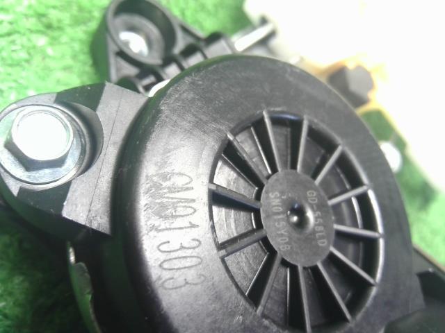 【中古】オデッセイ DBA-RC1 右 リア ドアレギュレータ・モーター  自社品番250612 NH731P