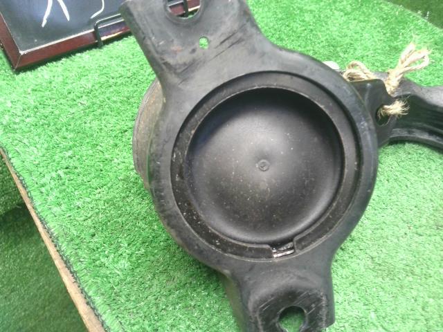 【中古】オデッセイ DBA-RC1 エンジンマウント 3個セット  自社品番250612 NH731P