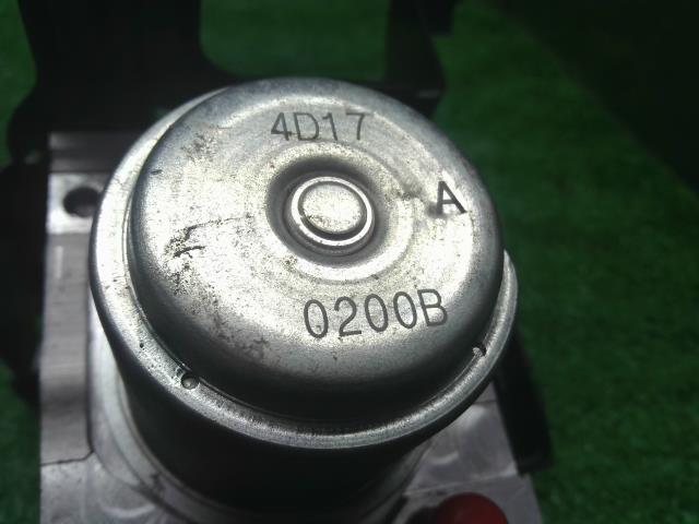 【中古】オデッセイ DBA-RC1 ＡＢＳアクチュエーター  自社品番250612 NH731P