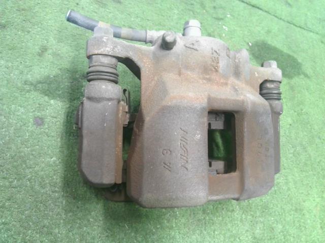 【中古】オデッセイ DBA-RC1 右フロント　ブレーキ　キャリパー  自社品番250612 NH731P