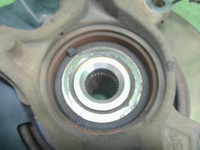 【中古】オデッセイ DBA-RC1 左 フロント ナックル　ハブ  自社品番250612 NH731P