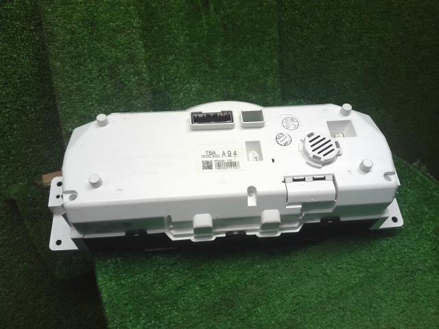 【中古】オデッセイ DBA-RC1 スピードメーター  自社品番250612 NH731P