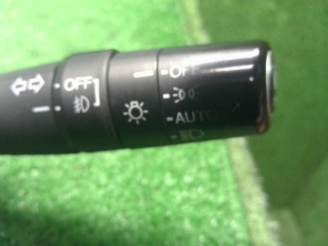 【中古】オデッセイ DBA-RC1 ディマースイッチ ウインカー ワイパー レバー  自社品番250612 NH731P