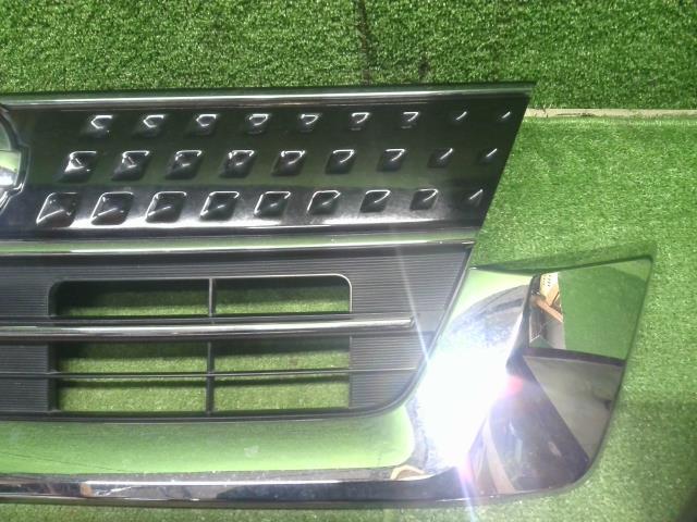 【中古】デイズルークス DBA-B21A ラジエータグリル  自社品番250613 SLN/W13