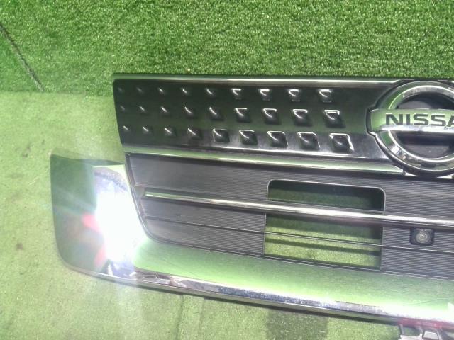 【中古】デイズルークス DBA-B21A ラジエータグリル  自社品番250613 SLN/W13