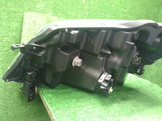 【中古】デイズルークス DBA-B21A 右ヘッドランプ ヘッドライト 自社品番250613 SLN/W13