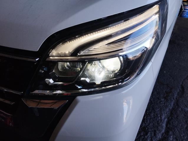 【中古】デイズルークス DBA-B21A 左ヘッドランプ ヘッドライト  自社品番250613 SLN/W13