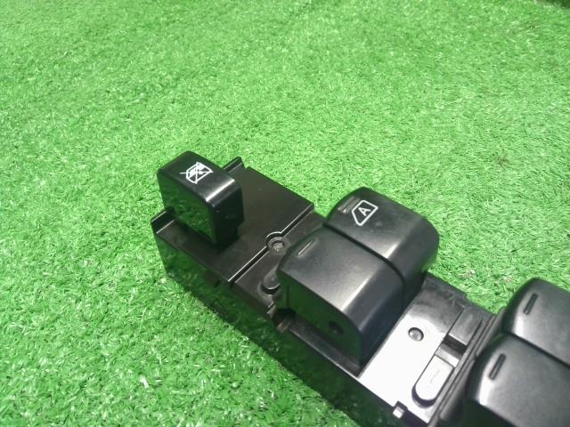 【中古】デイズルークス DBA-B21A パワーウインドウスイッチ  自社品番250613 SLN/W13