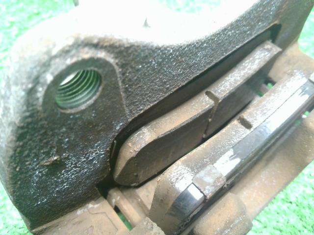 【中古】ハイゼットアトレ ABA-S331G 左Fフロント　ブレーキ　キャリパー 47750-B5040 自社品番250614 W24