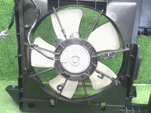 【中古】ハイゼットアトレ ABA-S331G 電動ファン 53211-B5021 自社品番250614 W24