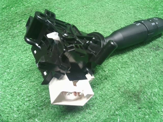 【中古】ハイゼットアトレ ABA-S331G ディマースイッチ ライトスイッチ 84140-B5072 自社品番250614 W24