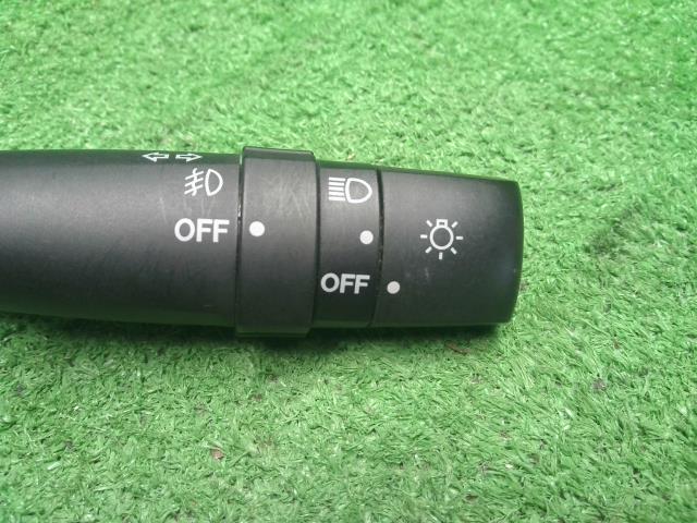 【中古】ハイゼットアトレ ABA-S331G ディマースイッチ ライトスイッチ 84140-B5072 自社品番250614 W24