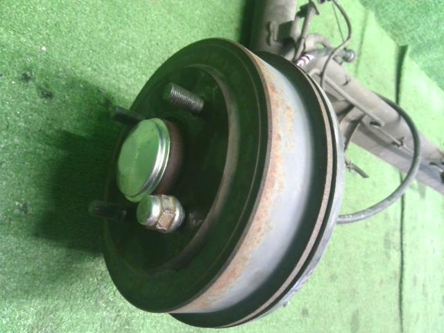 【中古】ノート DBA-E11 Ｒ リア アクスルホーシングＡＳＳＹ 55501-4V00B 自社品番250615 K21