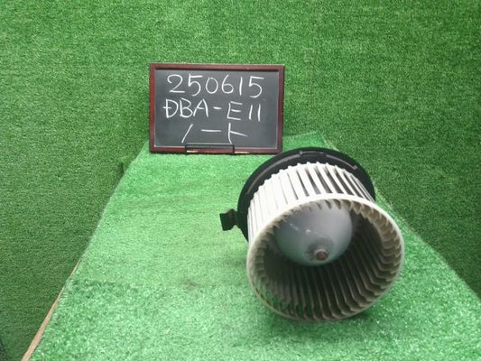 【中古】ノート DBA-E11 ヒーターブロアモーター 27226-EE91C 自社品番250615 K21