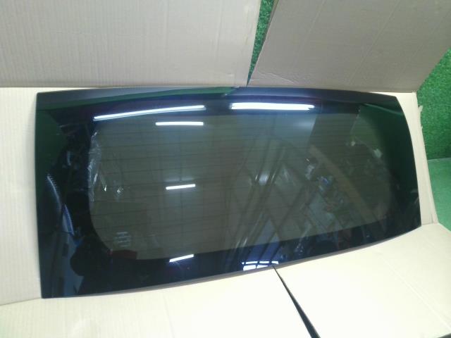 【中古】シエンタ 6AA-MXPL10G リア ウインド ガラス バックドア ガラス  自社品番250617 6X3