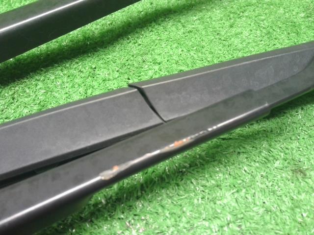 【中古】シエンタ 6AA-MXPL10G フロント ワイパー アーム  自社品番250617 6X3