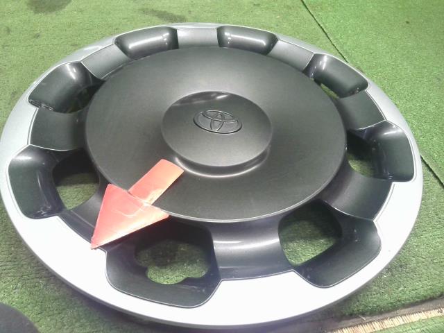 【中古】シエンタ 6AA-MXPL10G ホイールキャップ 純正 15インチ 用  自社品番250617 6X3