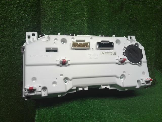 【中古】シエンタ 6AA-MXPL10G スピードメーター  自社品番250617 6X3