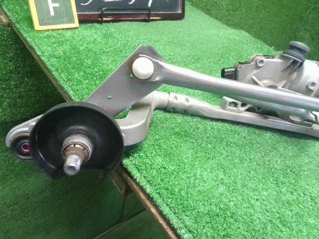 【中古】シエンタ 6AA-MXPL10G フロント ワイパー モーター  自社品番250617 6X3