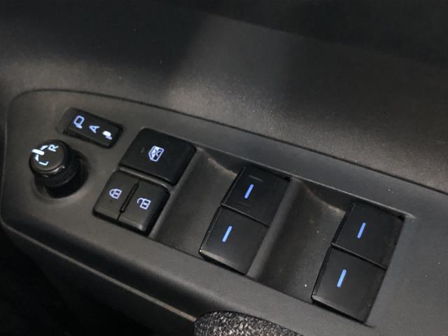 【中古】シエンタ 6AA-MXPL10G パワーウインドウスイッチ  自社品番250617 6X3