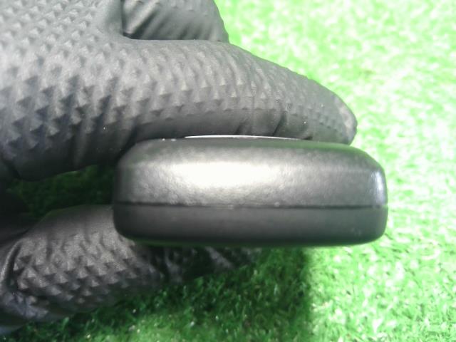 【中古】シエンタ 6AA-MXPL10G キーレスリモコン  自社品番250617 6X3