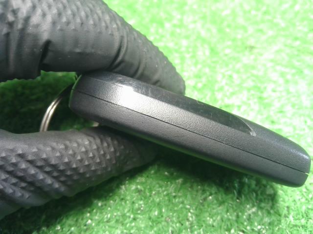 【中古】シエンタ 6AA-MXPL10G キーレスリモコン  自社品番250617 6X3