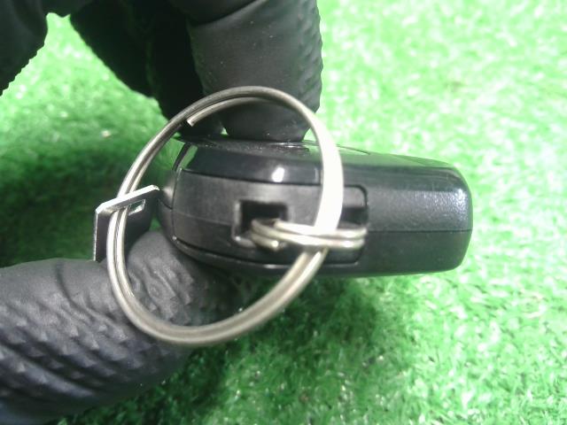 【中古】シエンタ 6AA-MXPL10G キーレスリモコン  自社品番250617 6X3