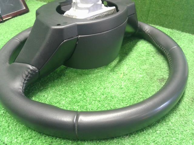 【中古】シエンタ 6AA-MXPL10G ステアリングホイール 45100-K0030-C1 自社品番250617 6X3