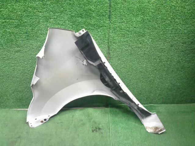 【中古】ワゴンＲ DBA-MH23S 右 フロント フェンダー 57611-70K00 自社品番250619 26U