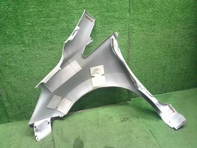【中古】ノート DBA-E12 右 フロント フェンダー F3100-5VAMA 自社品番250620 QAB