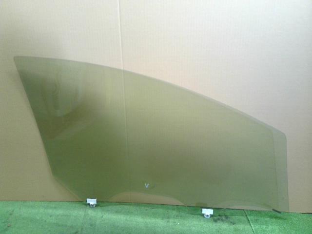 【中古】Nismo ノート DBA-E12 左 フロント ドアガラス 80301-3VA0B 自社品番250620 QAB