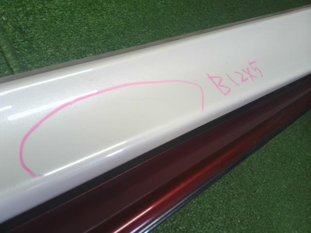 【中古】Nismo ニスモ ノート DBA-E12 右 サイドステップ サイドスポイラー 76850-1A92A 自社品番250620 QAB