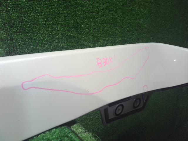 【中古】Nismo ニスモ ノート DBA-E12 リア スポイラー バックドア 用 96032-1A92A 自社品番250620 QAB