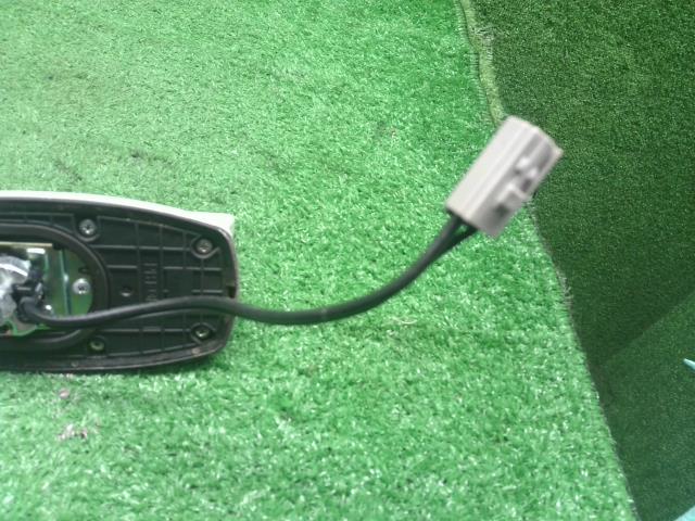 【中古】Nismo ニスモ ノート DBA-E12 アンテナ 28208-1A27A 自社品番250620 QAB