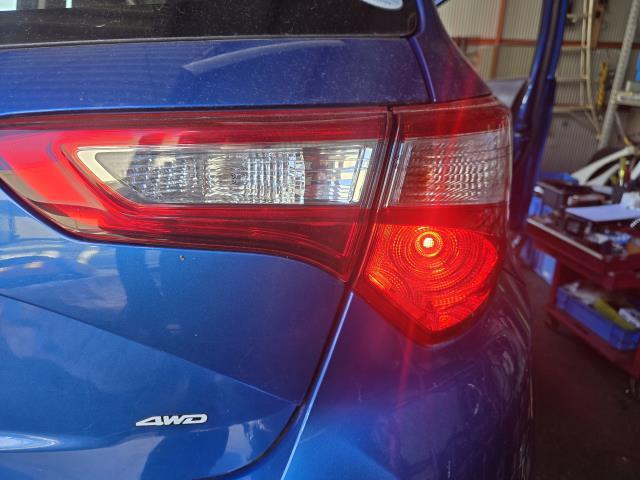 【中古】ヴィッツ DBA-NSP135 右テールランプ  自社品番250625 8T7