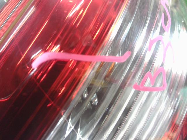 【中古】ヴィッツ DBA-NSP135 右テールランプ  自社品番250625 8T7