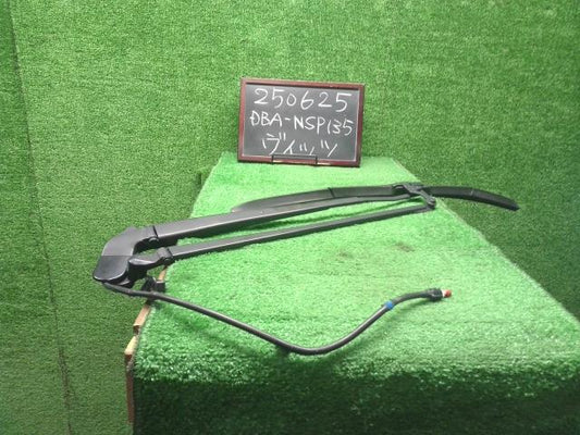 【中古】ヴィッツ DBA-NSP135 フロント ワイパーアーム  自社品番250625 8T7
