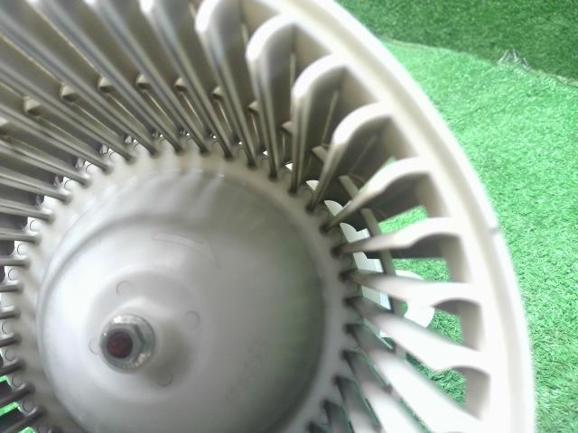 【中古】デイズ DBA-B21W ヒーターブロアモーター  自社品番250626 SLN/W13