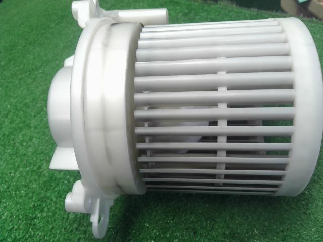 【中古】デイズ DBA-B21W ヒーターブロアモーター  自社品番250626 SLN/W13