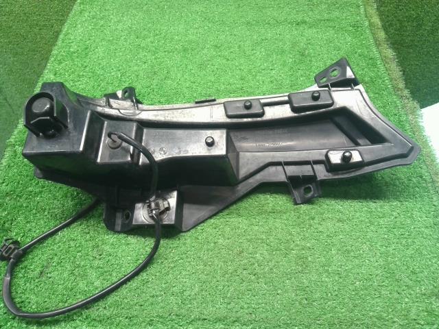 【中古】デイズ DBA-B21W  デイライト  自社品番250626 SLN/W13